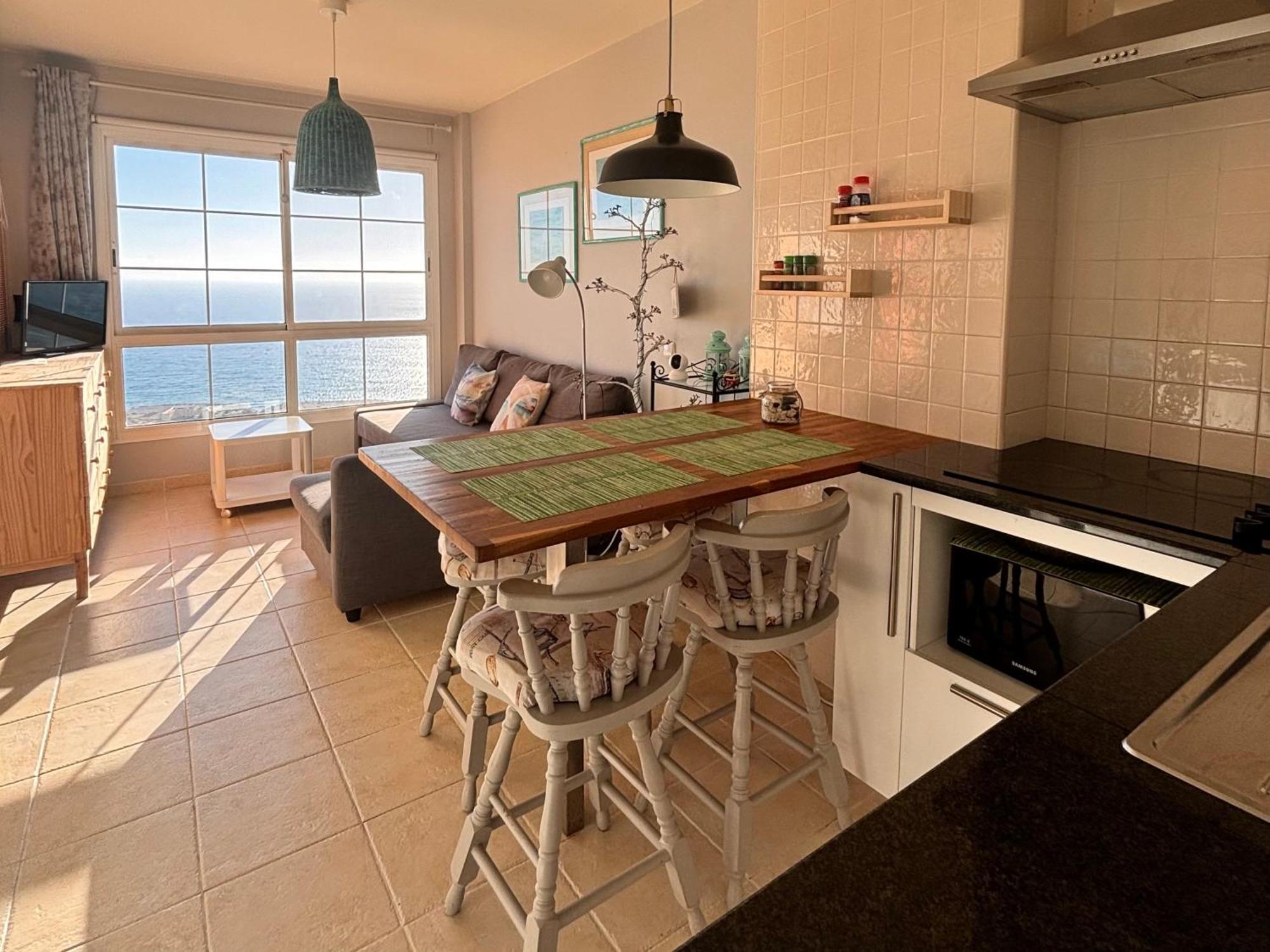 Penthouse Sunrise Blue Ocean View Apartment กอสตากาลมา ภายนอก รูปภาพ