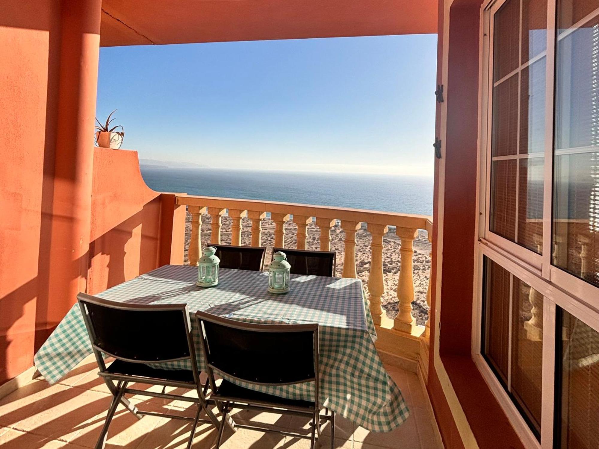 Penthouse Sunrise Blue Ocean View Apartment กอสตากาลมา ภายนอก รูปภาพ